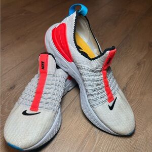 Nike React Phantom Run FlyKnit 2 size 7